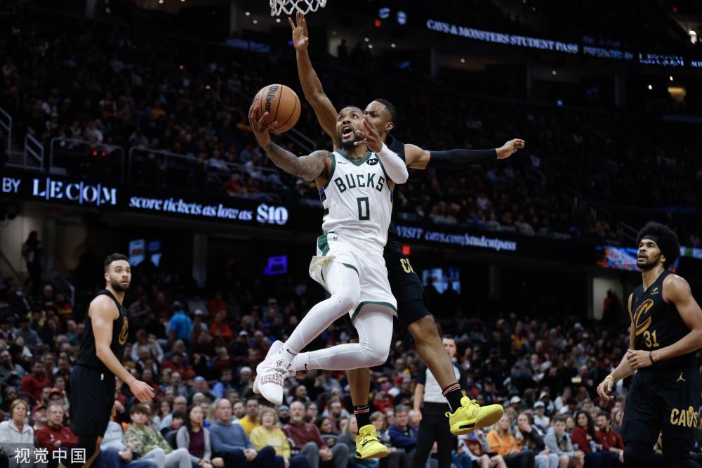 他在过去一 他在过去一