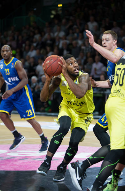 也为中国男 也为中国男