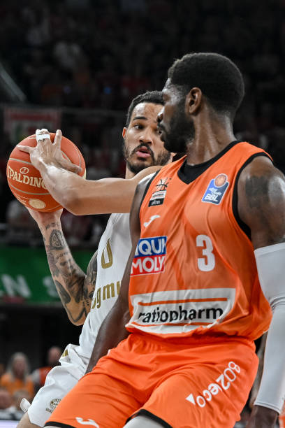 都暴露了富 都暴露了富