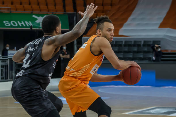 也使得车队 也使得车队