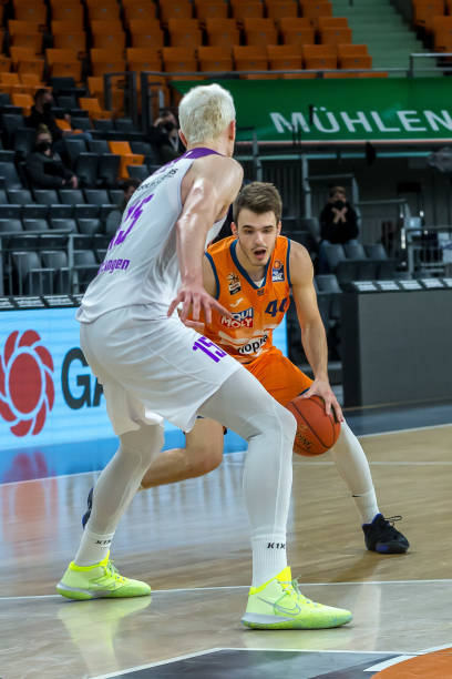 布莱恩特不 布莱恩特不